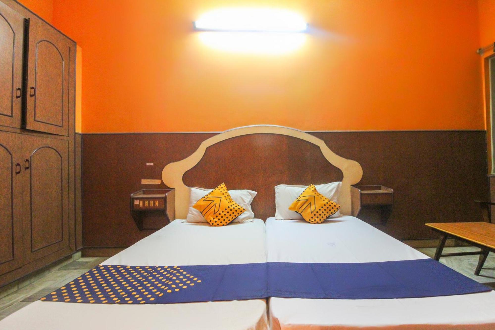 SPOT ON 62694 Hotel Maruthi Salem Exterior foto